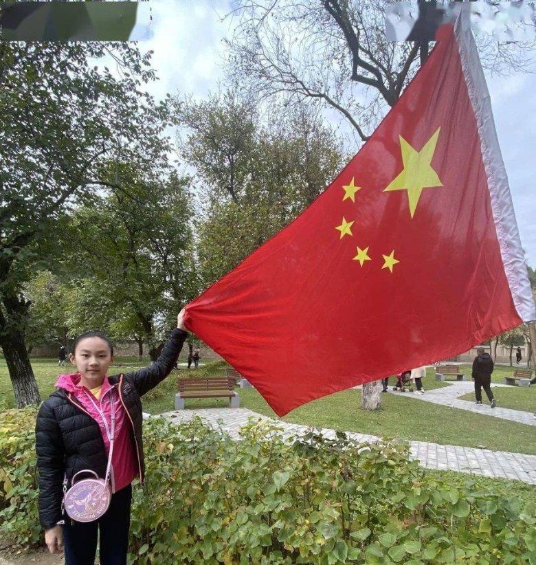 救援受困的长颈鹿